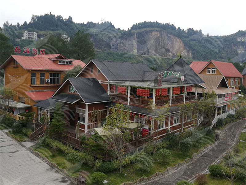 选择珠海合成树脂瓦，为南方屋顶雨季防水护航